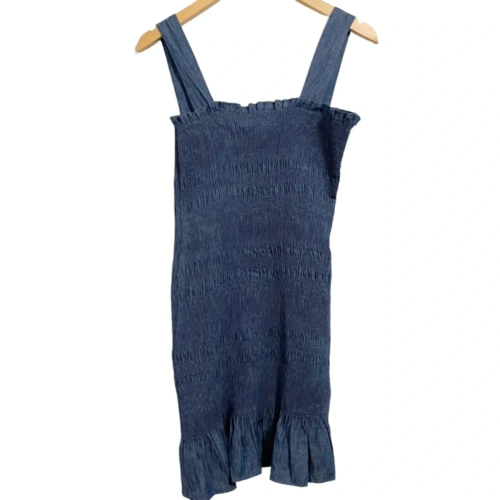 Do+Be Blue Chambray Smocked Mini Dress NWT Size Small - Picture 4 of 13